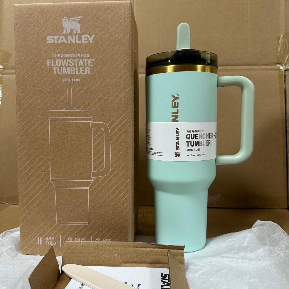 Premium Stanley Cup Pro Tour Flip Lid System and 100 percent Leak proof Design