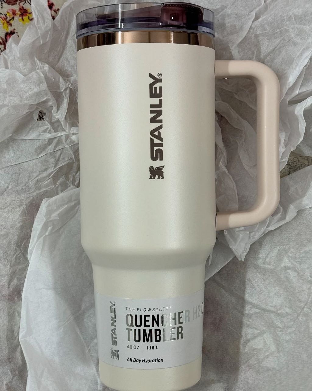 Premium Stanley Cup Pro Tour Flip Lid System and 100 percent Leak proof Design