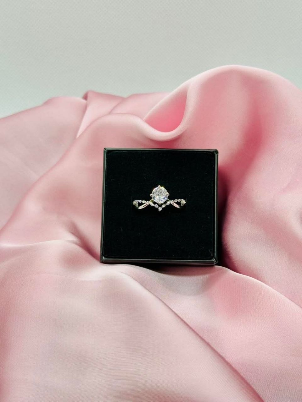 Elegant Finger Ring Collection