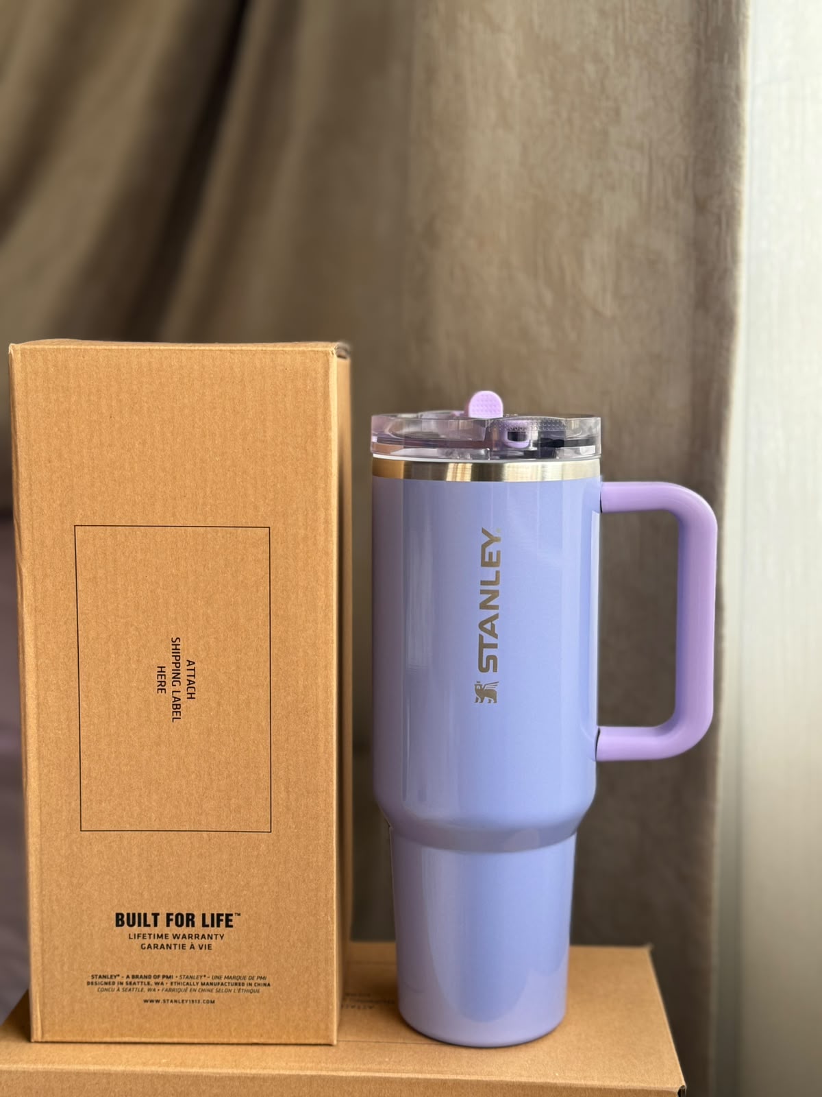 Premium Stanley Cup Pro Tour Flip Lid System and 100 percent Leak proof Design purple