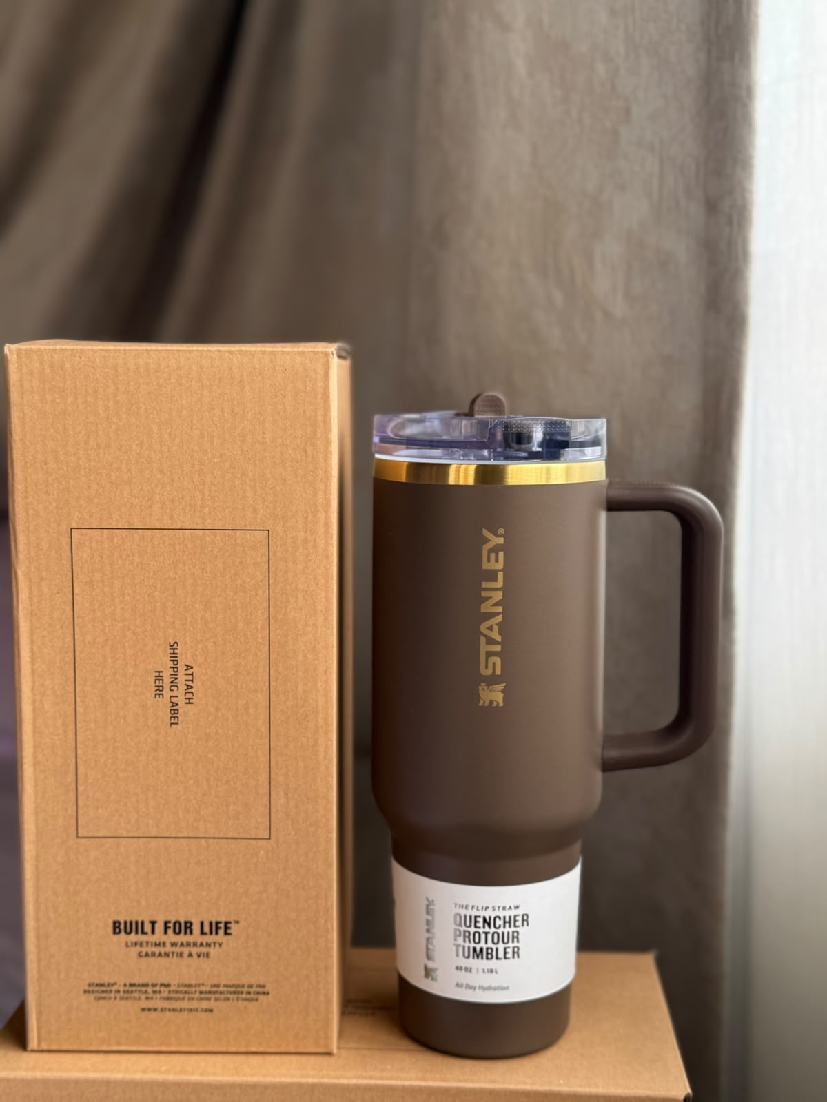 Premium Stanley Cup Pro Tour Flip Lid System and 100 percent Leak proof Design coffee